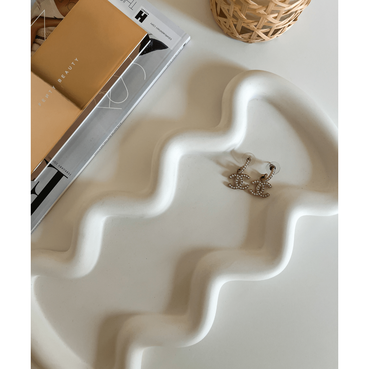 Wavy Tray White