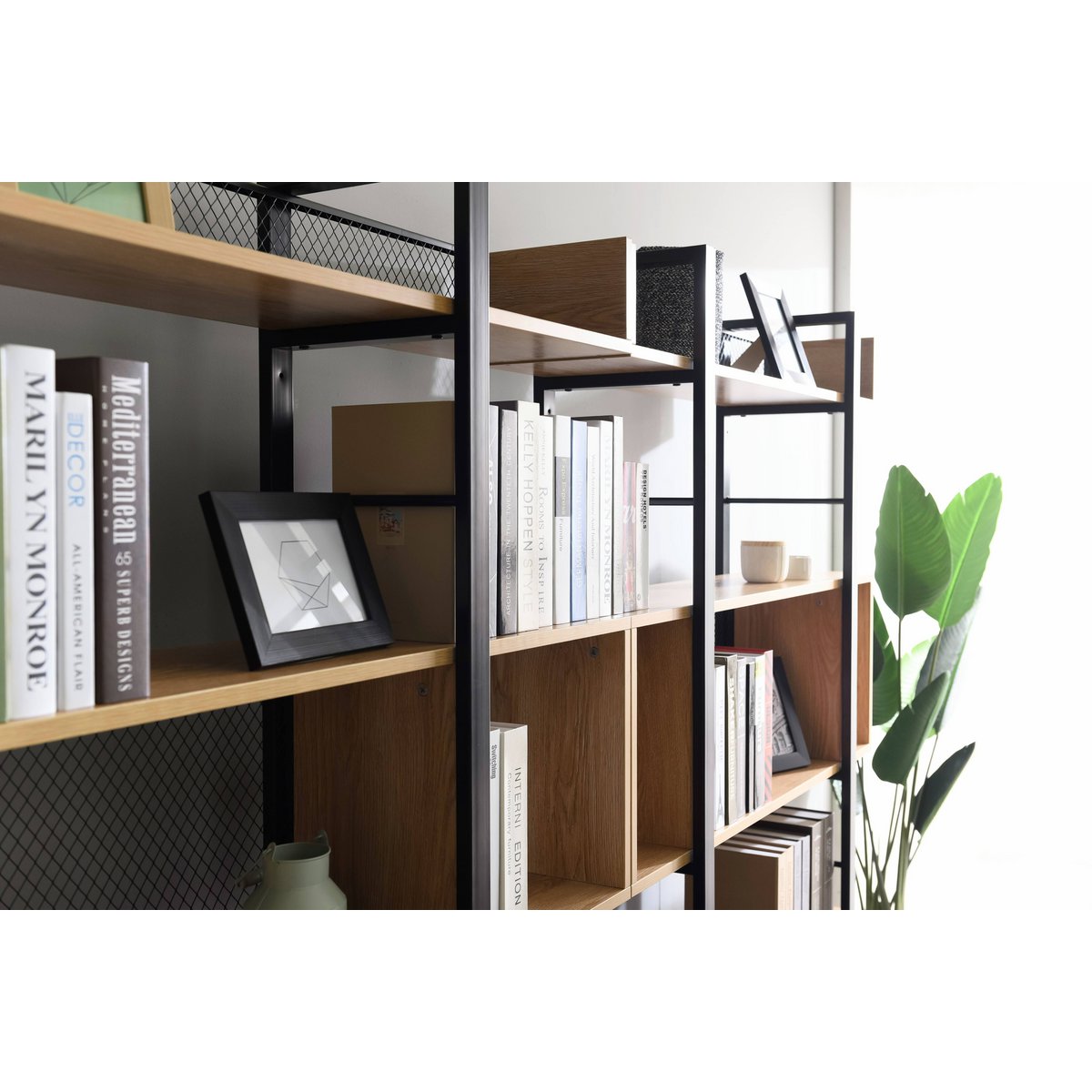 Shelf, 3 open compartments