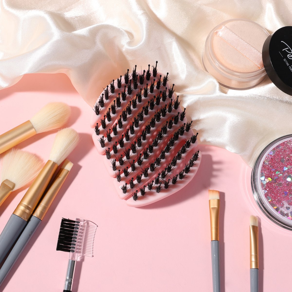Sister Young l MILA - mini brush with natural boar bristles and nylon pins