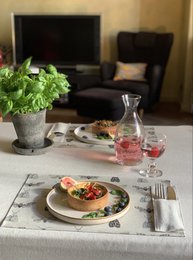 Platzierung aus recyceltem Stoff mit Nachtschmetterlingsdruck| Nord Wings