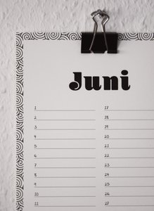 Geburtstagskalender immerwährend "Typografie" mit Foldbackklammer, grafische Muster, modern style, schwarz-weiß, A5, Alljahreskalender