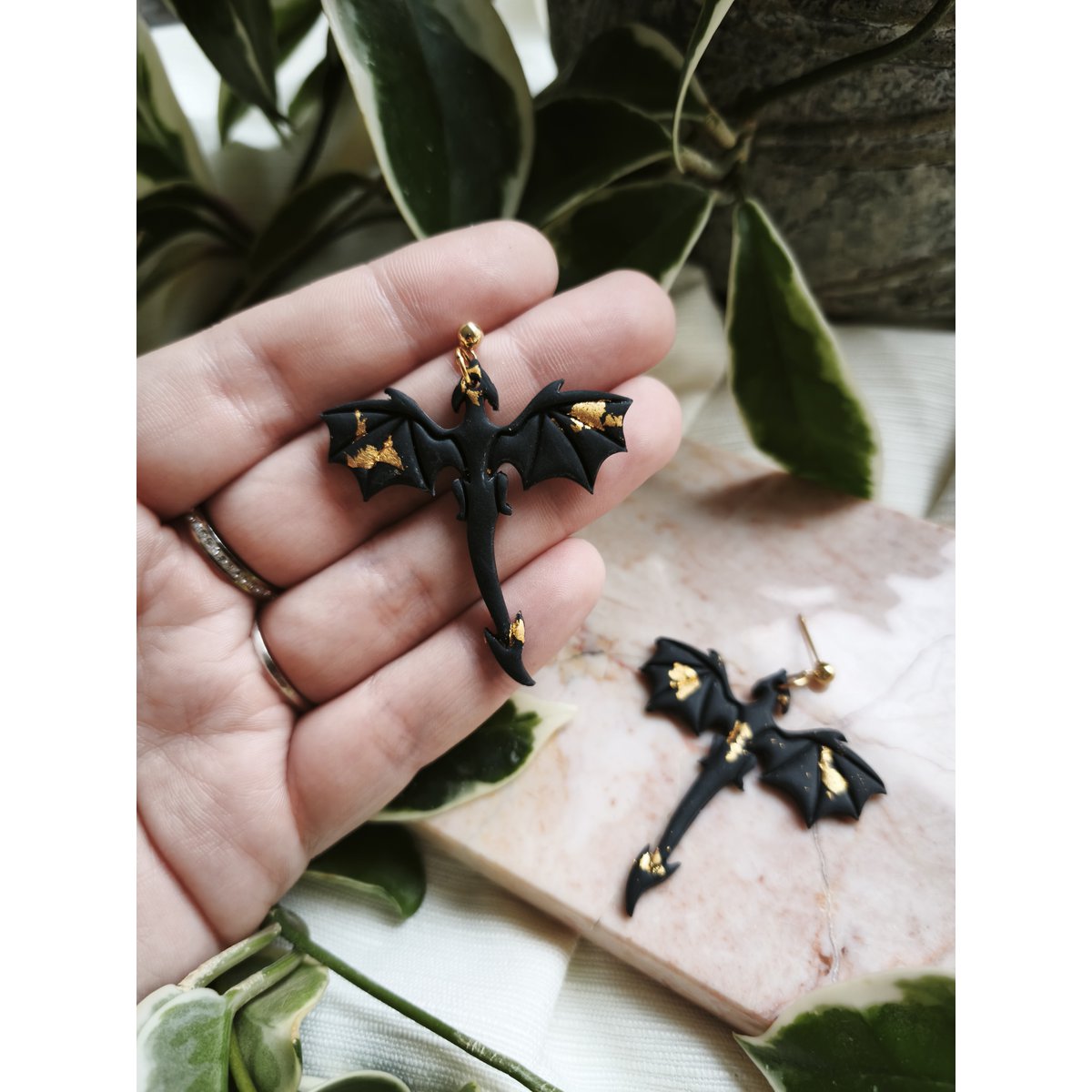Pendientes de dragón