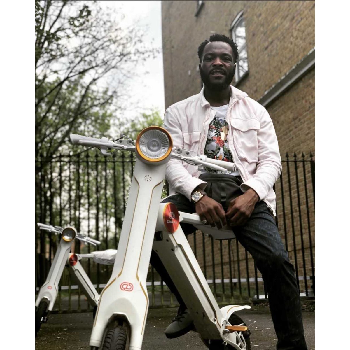 The Official Exclusive Cruzaa E-Scooter Racing White