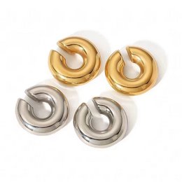 Smooth, lightweight, and versatile C-shaped clip-on earrings in gold and silver tones. Suitable for non-pierced ears, these earrings offer a stylish accessory option.