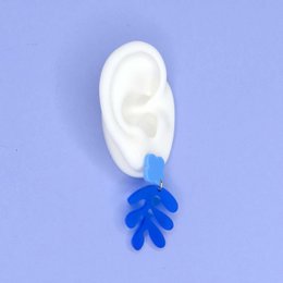 Matisse floral acrylic earrings in dark blue
