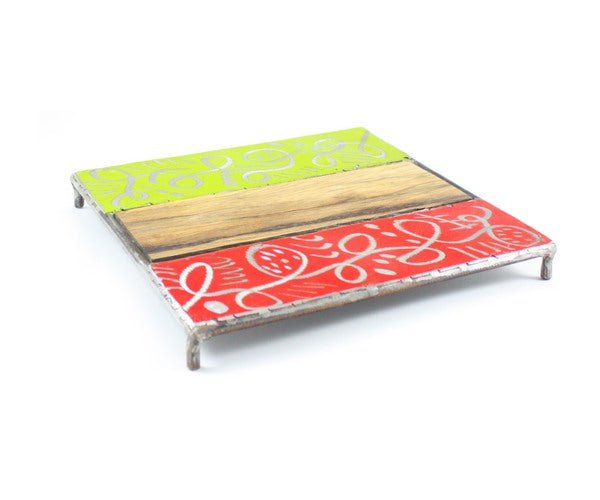 "Pissy" coaster made from recycled scrap metal and scrap wood upcycling | different shapes and colors
