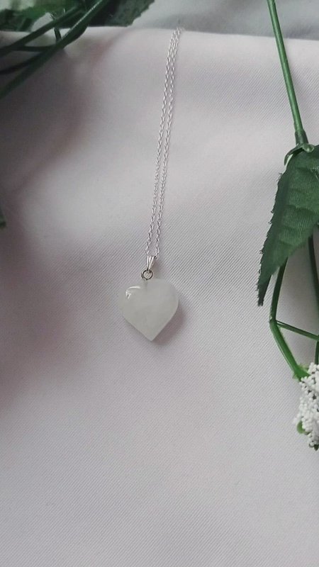 Weißer Quarz Sterling Silber Halskette, Herz Anhänger Halskette, Sterling Silber Halskette | von nlanlaVictory