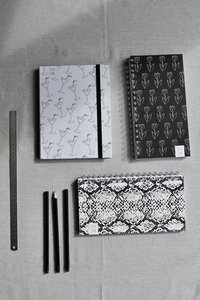 Pepa Lani deskplanner Black & White Snake