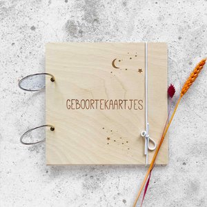 Houten bewaarbundel | Geboortekaartjes | Heelal | 20 x 20 cm
