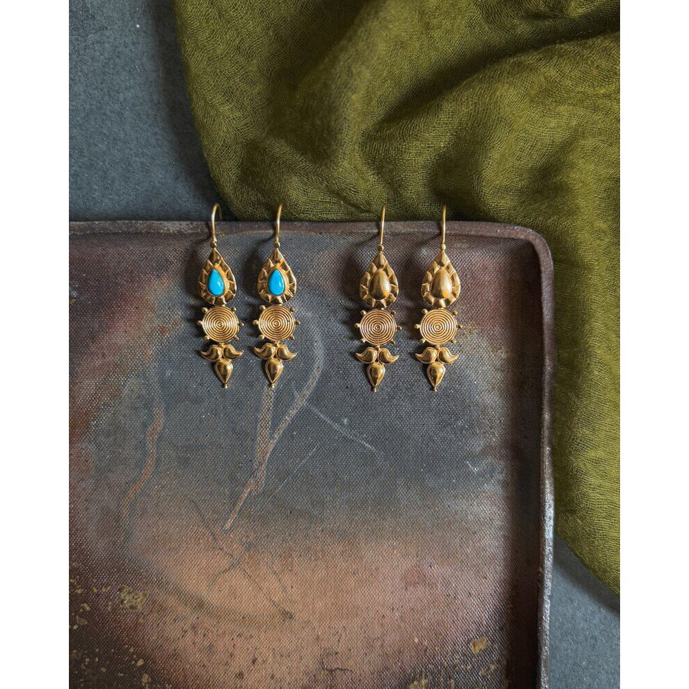 Acre desconocido | Pendientes Acre – Oro