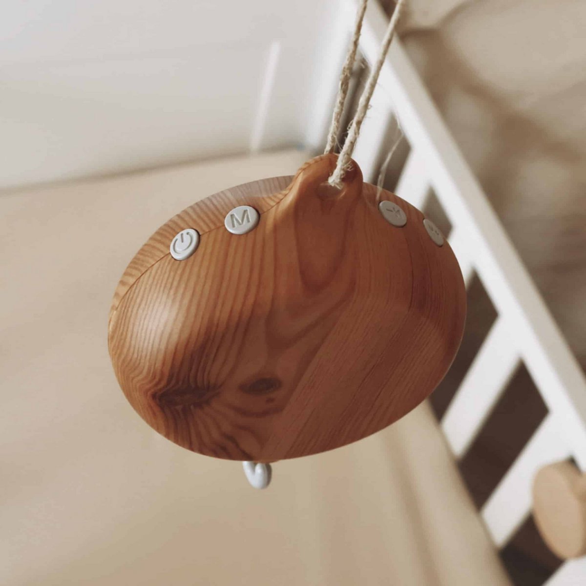 Mobile carillon in legno