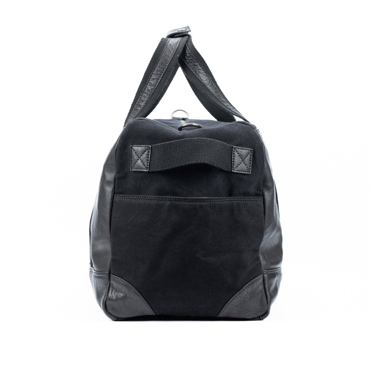 K0024AB | Reisetasche aus Canvas/echtem Leder, vollnarbig, Schwungrad – Farbe Schwarz. Zubehör in Antik-Nickel-Optik, Reißverschluss. Abmessungen: 48 x 31 x 22 cm – Verpackung: TNT-Beutel