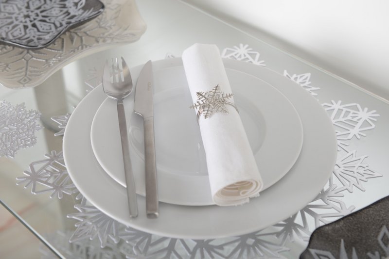 SILVER SNOWFLAKE PLATTER