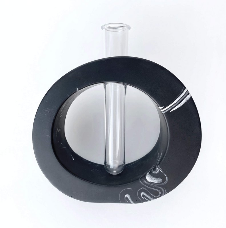 Jesmonit-Vase mit rundem Stiel, 12,5 cm