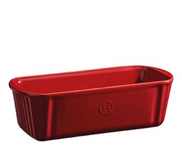  Rectangular ceramic cake mold in cream or red color, suitable for baking cakes and other desserts.