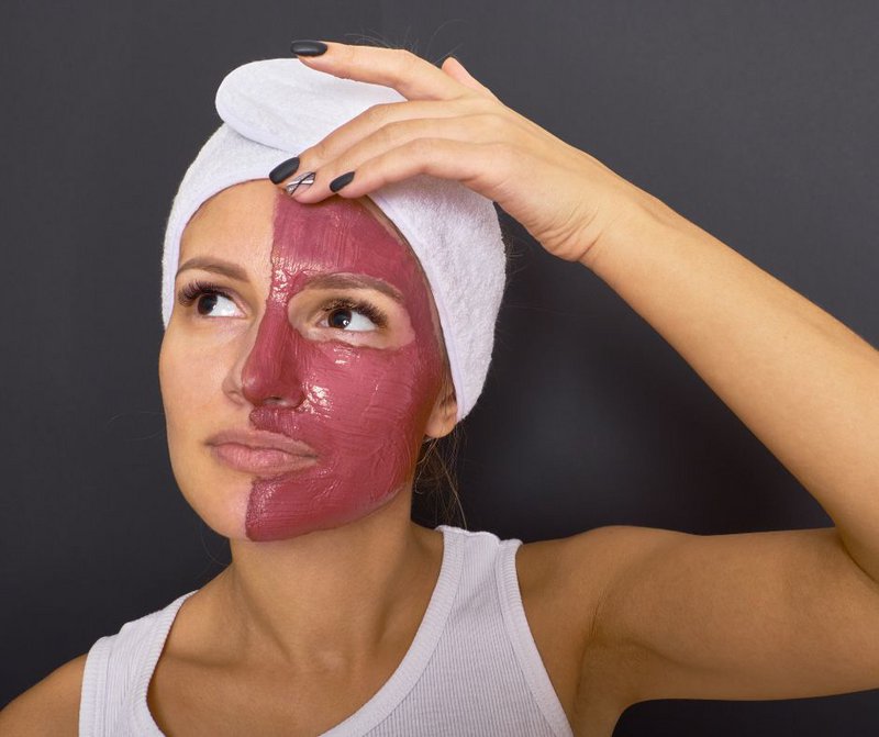 Facial mask raspberry - with vitamins and antioxidants, cares intensively