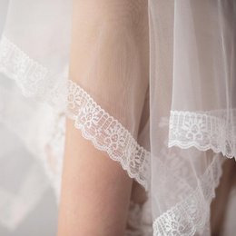 Velo de novia con borde de encaje que cubre la cara - Planchar antes de usar