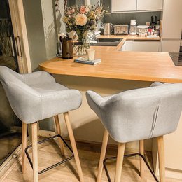 Set of 2 bar stools, including footrest, solid wood, 55 cm x 48 cm x 100 cm, beige
