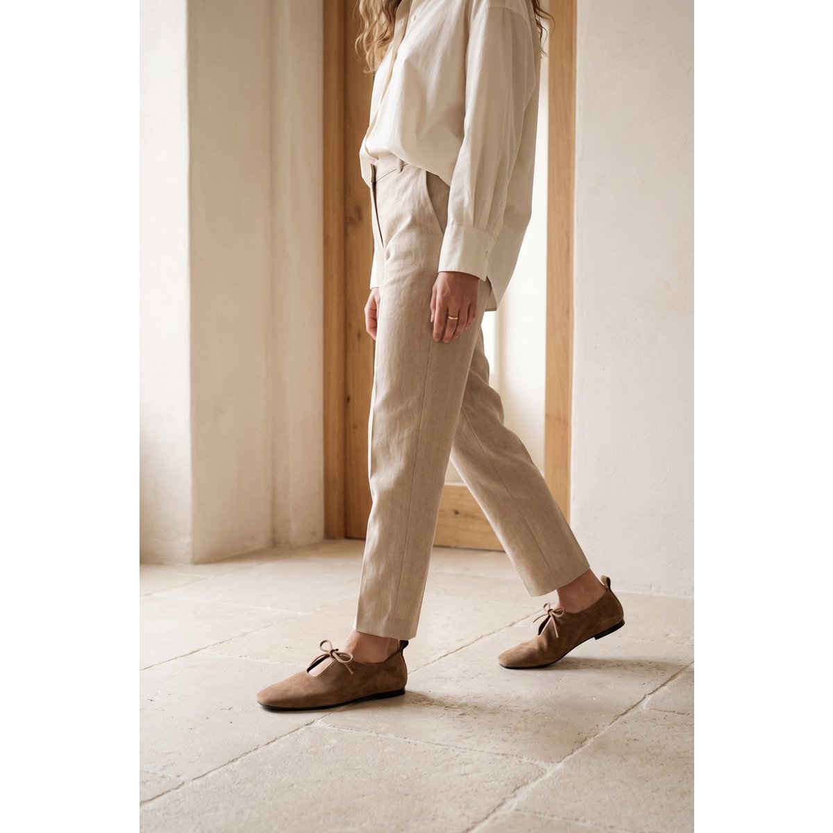 KATY LIGHT TAUPE – Flache Schuhe aus weichem Leder mit Schnürung vorne