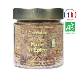 Ginger seasoning, made from dried ginger pieces. The seasoning has a warm, spicy flavor and can be used to add flavor to various dishes.