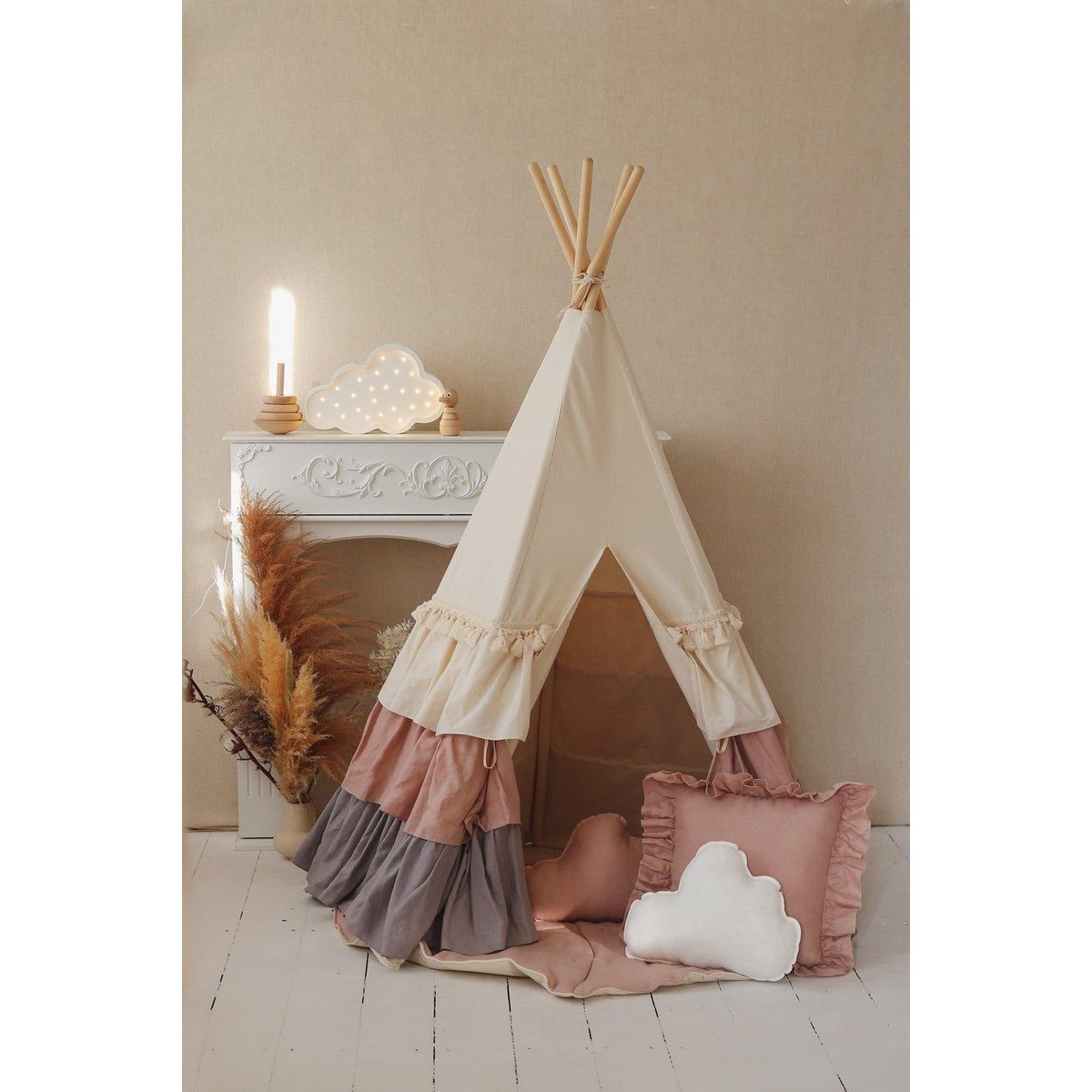 Juego de tipi "Powder Frills" con volantes y tapete de concha "Powder Pink"