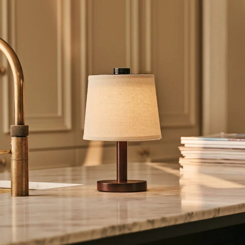 Rover dunkelbraune wiederaufladbare Holzlampe