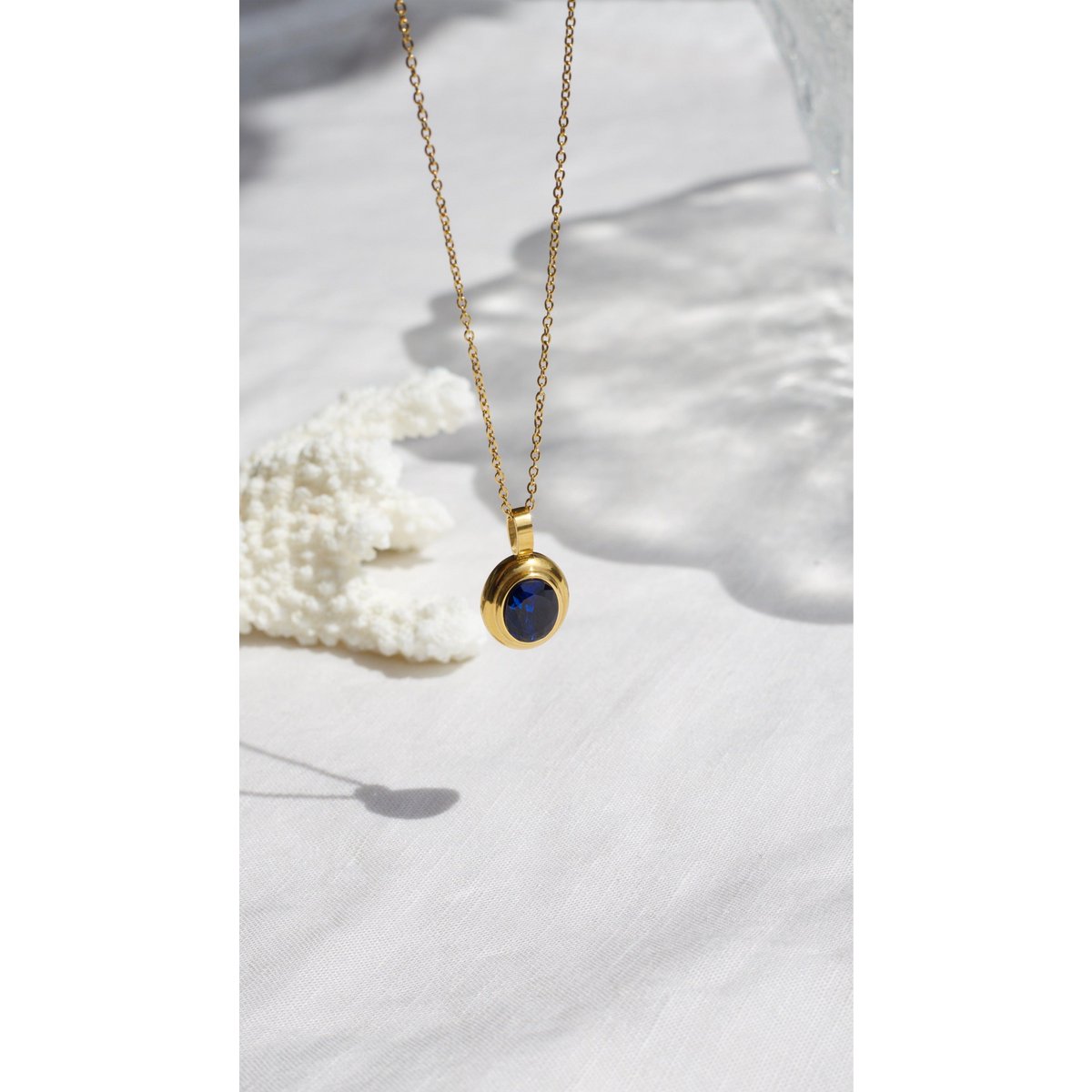Atlas - Crystal Drop Pendant halskæder