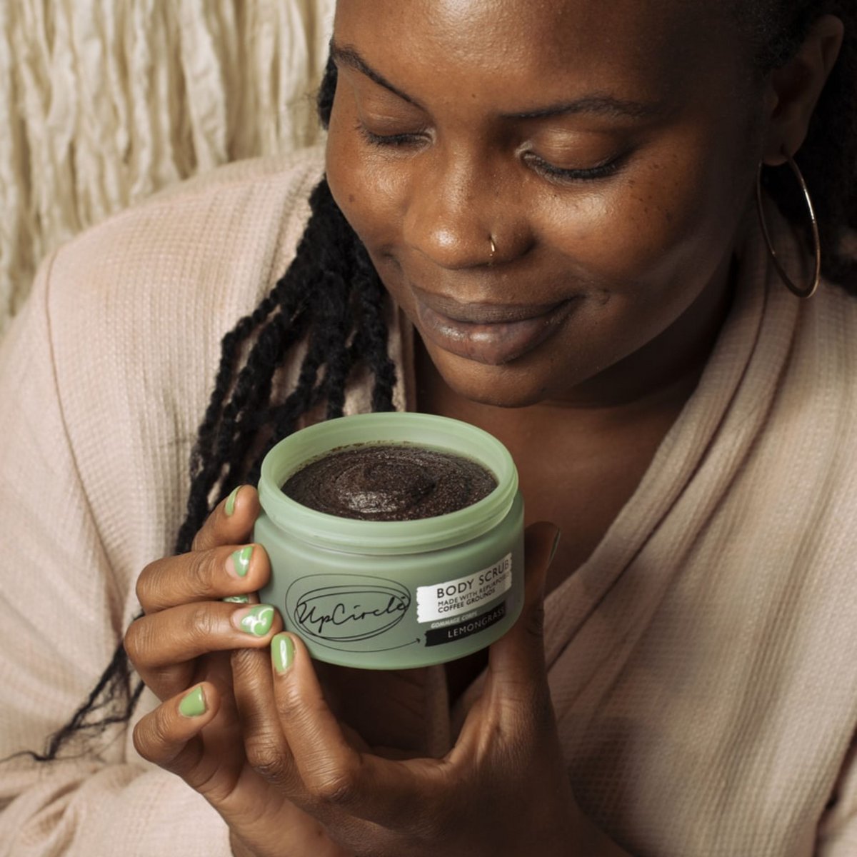 Peeling do ciała Trawa Cytrynowa z Kawą + Masłem Shea