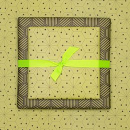 Papier d'emballage vert, papier d'emballage graphique vert clair et vert foncé, merveilleusement emballé pour les cadeaux de Pâques, pour emballer des cadeaux masculins ou comme cadeaux de Noël