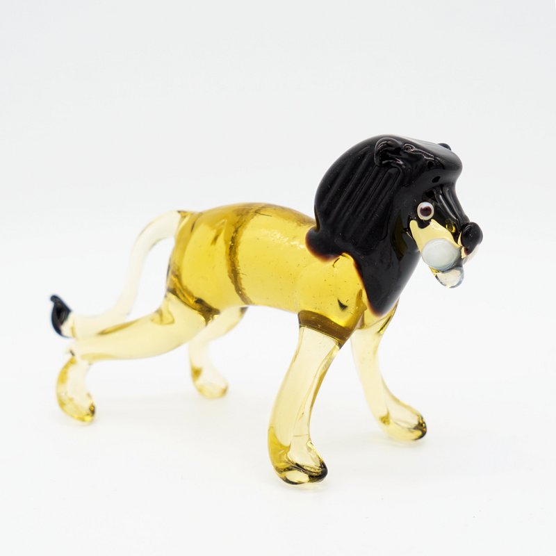 Lion glass animal