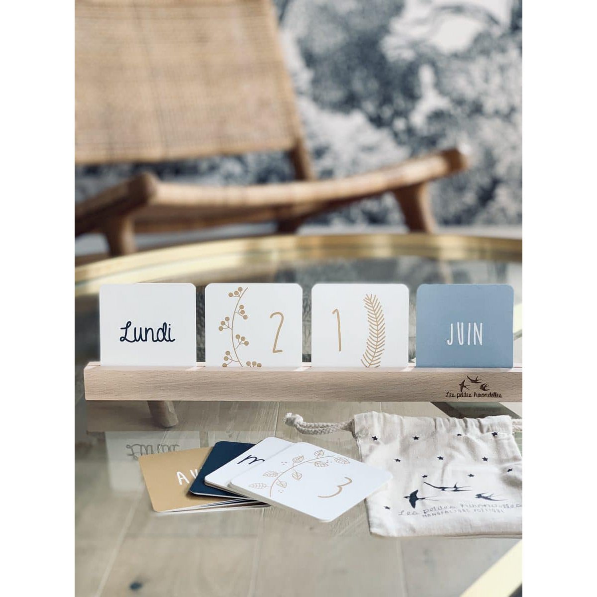 Calendario perpetuo - Pasador de madera y tarjetas de papel