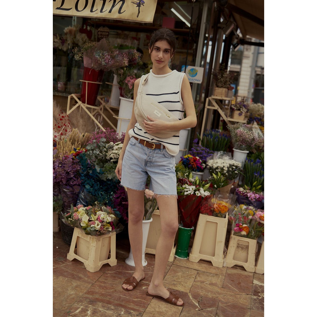 Elio half-moon bag