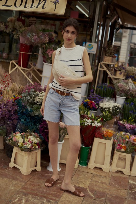 Elio half-moon bag