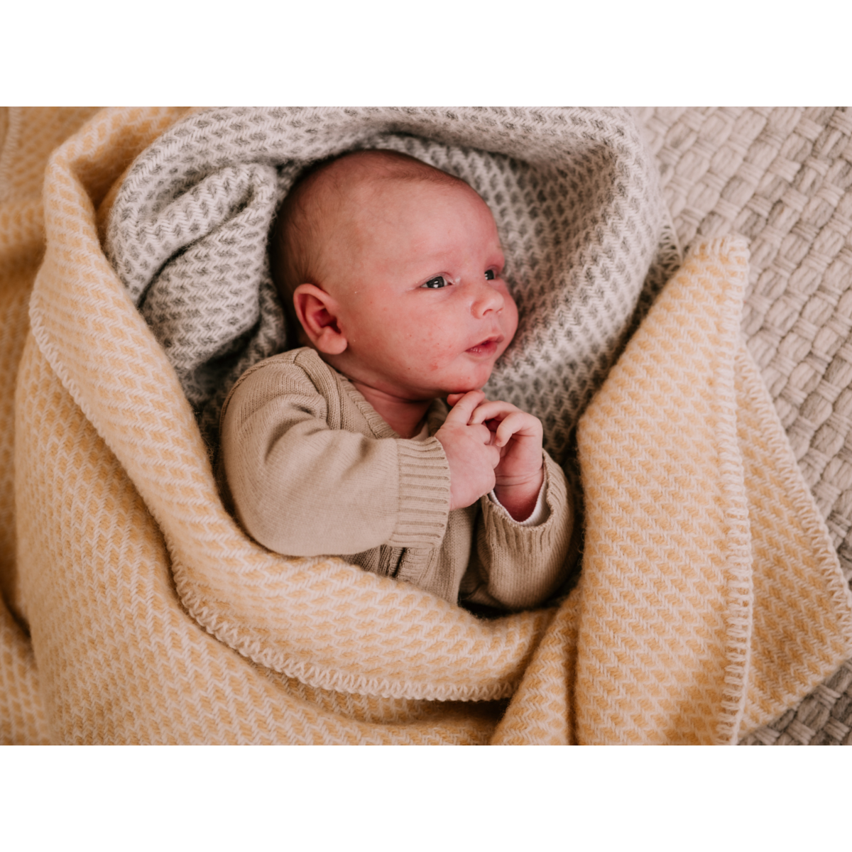 Crib blanket wool - Soft yellow