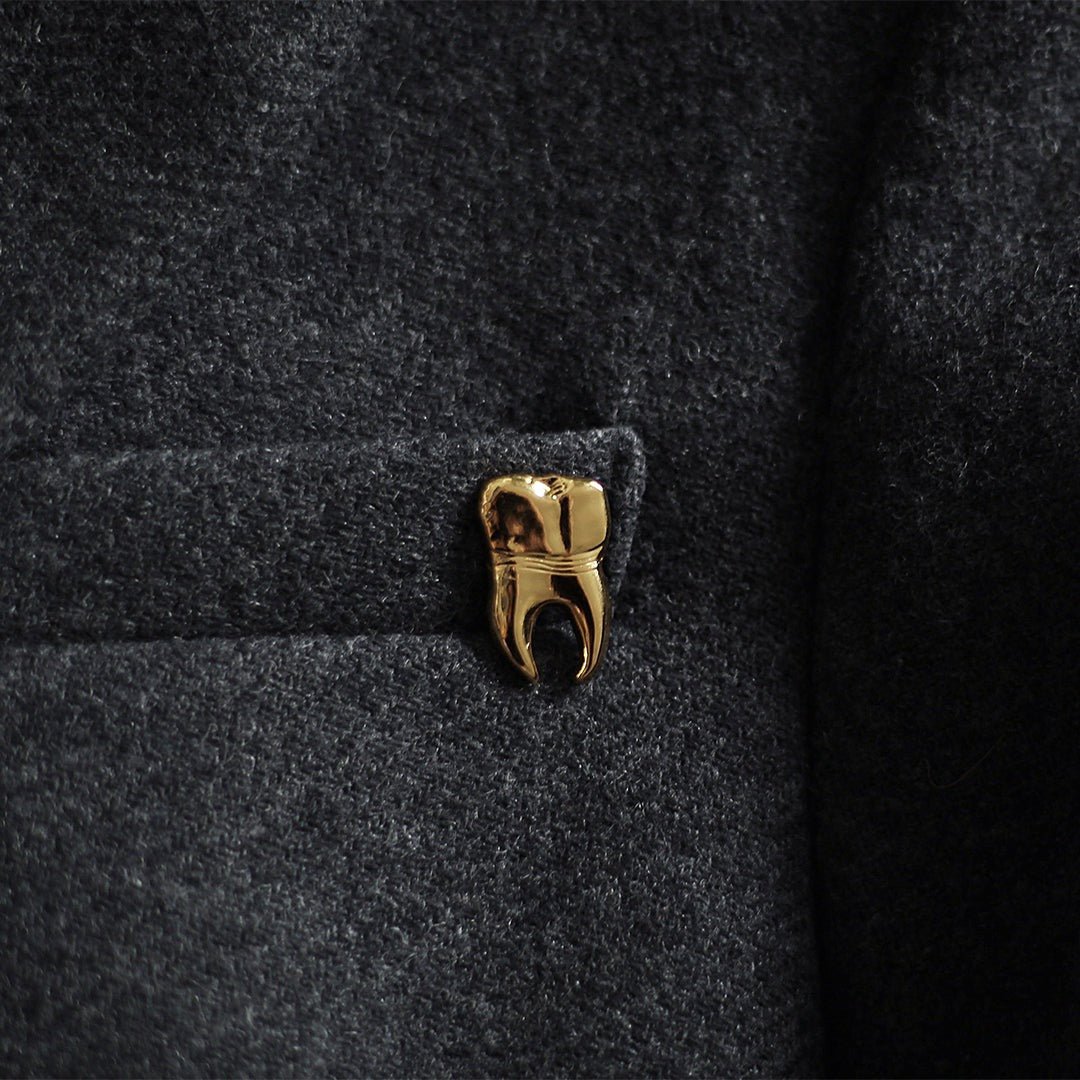 Golden Metal Pin "Tooth"
