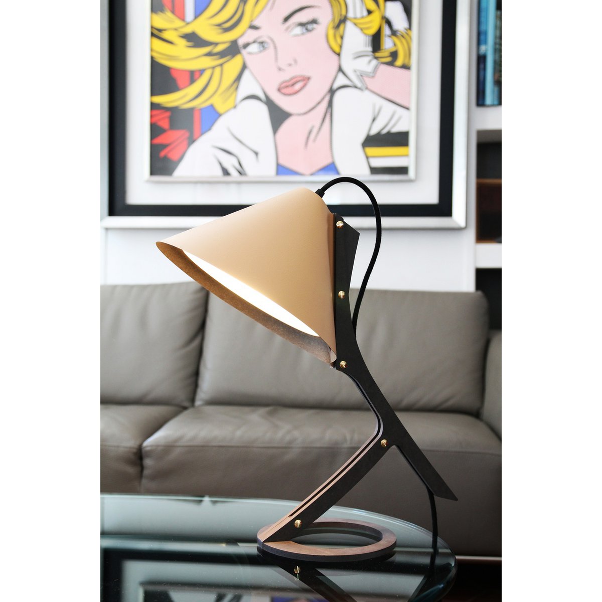 Lampe à poser SILENCE cuir revalorisé