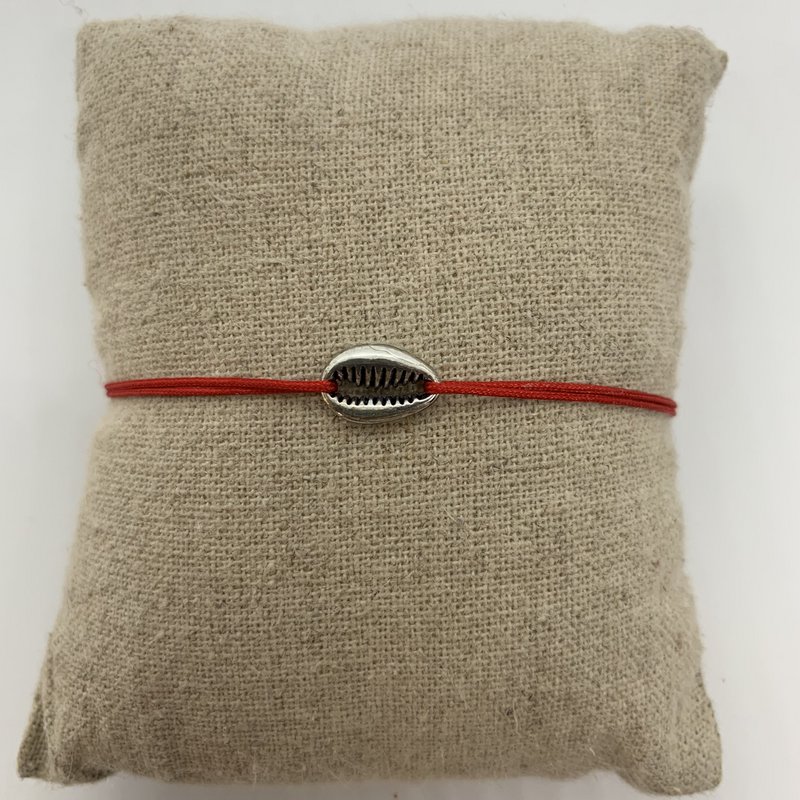 Small Silver Shell Bracelet