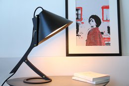 SILENCE Tischlampe aus Upcycling-Leder