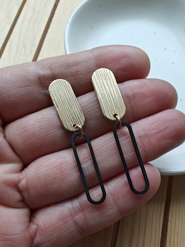 Dora (gold-black)