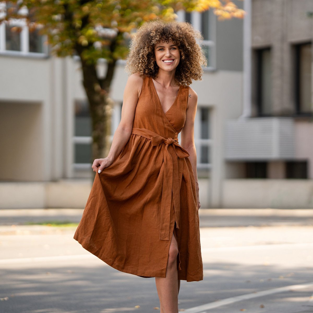 Vestido cruzado de lino Macie