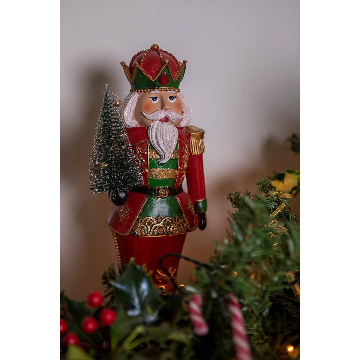 Image nutcracker 13x10x32 cm Red plastic Christmas decoration