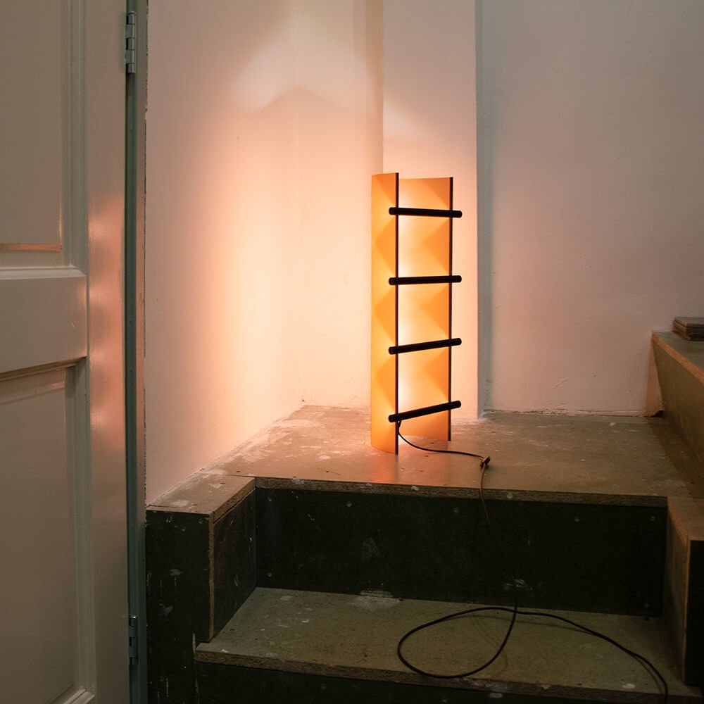 Lampa designerska CCL 4 - Almond Terra - Heeej.nl! autorstwa Studio Ilse Bouwens