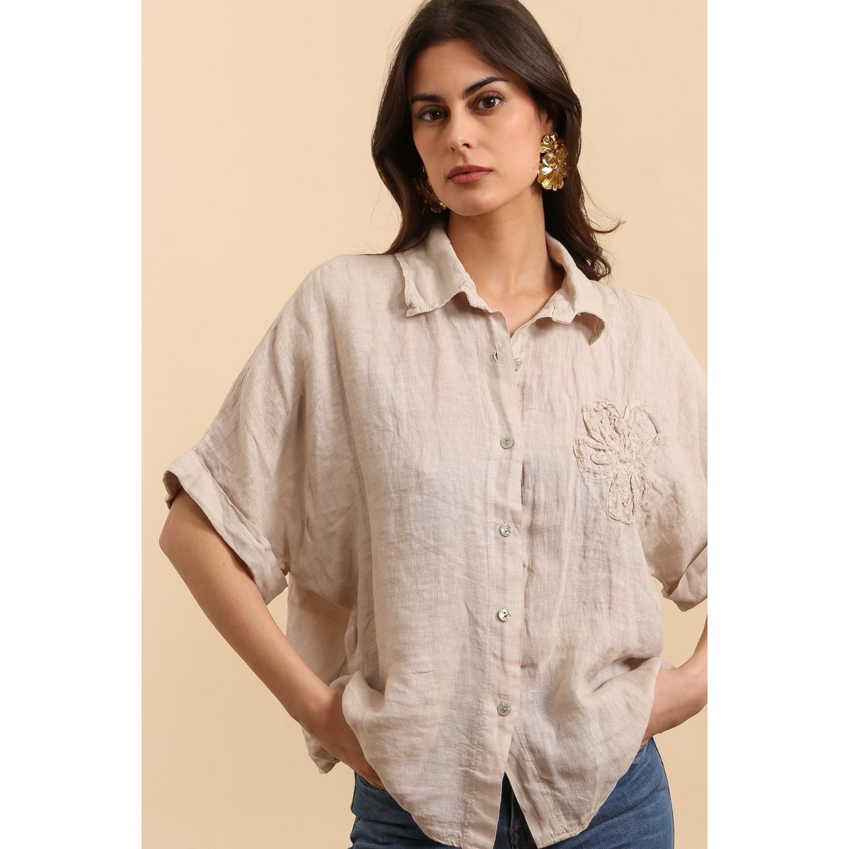 Shirt with a linen flower Ref. 20341