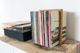 Vinyl Rack b-seite