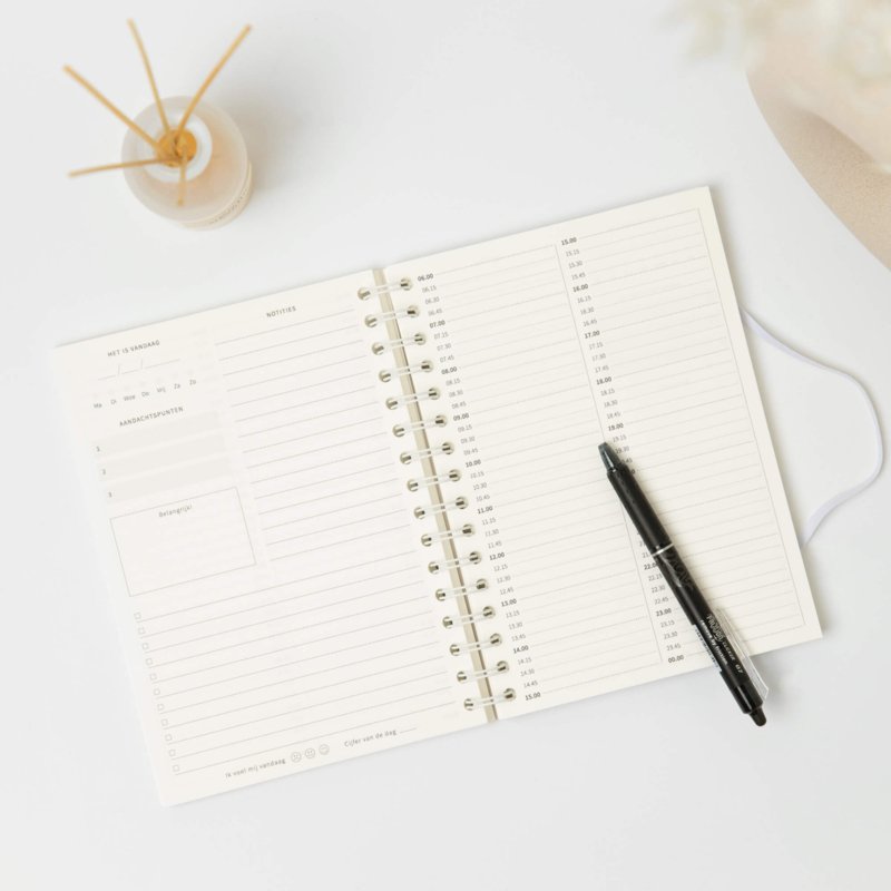 Prikkelarme A5 dagplanner 'Lotus' planboekje met ringband