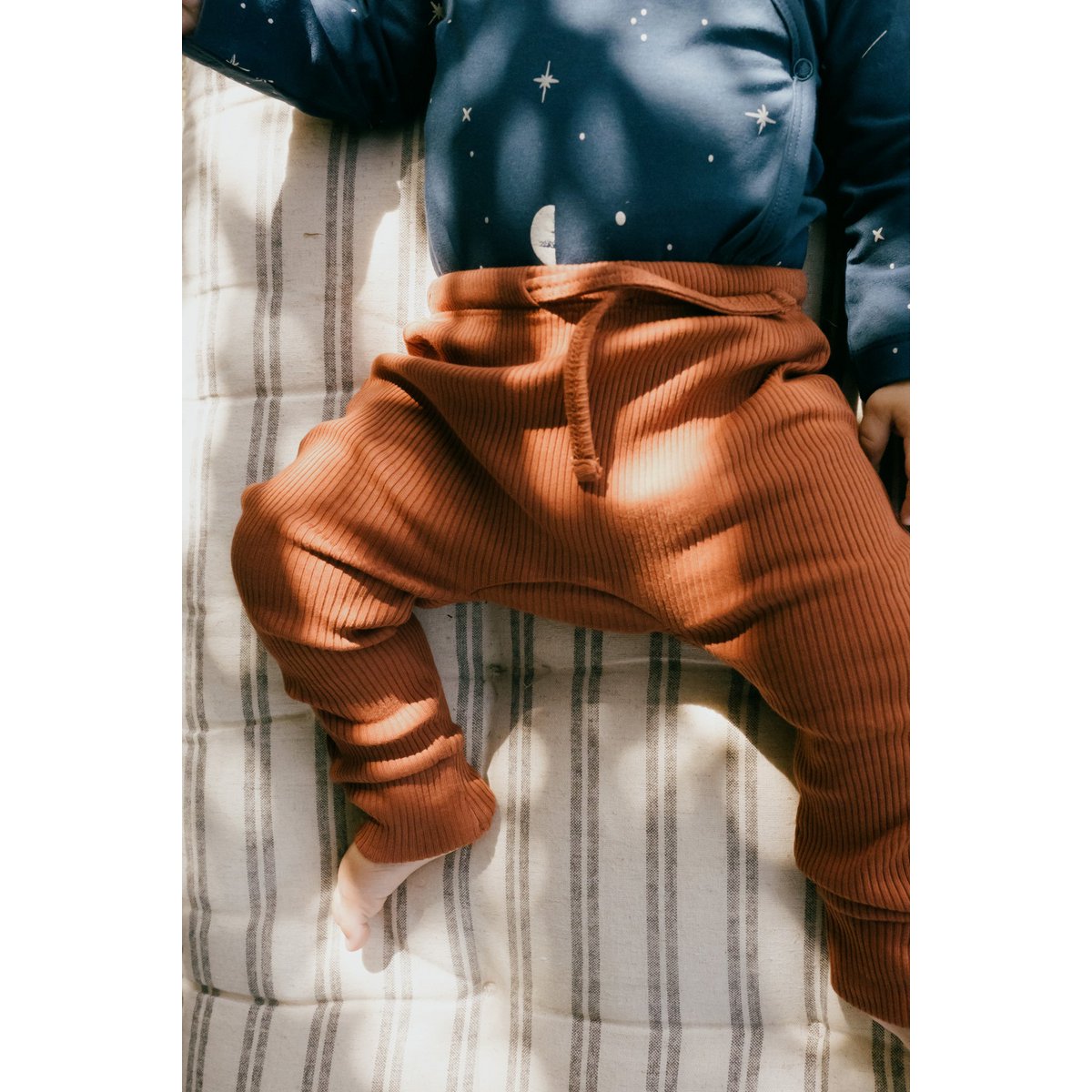 Pantalon bébé Gala Mars côtelé rouge