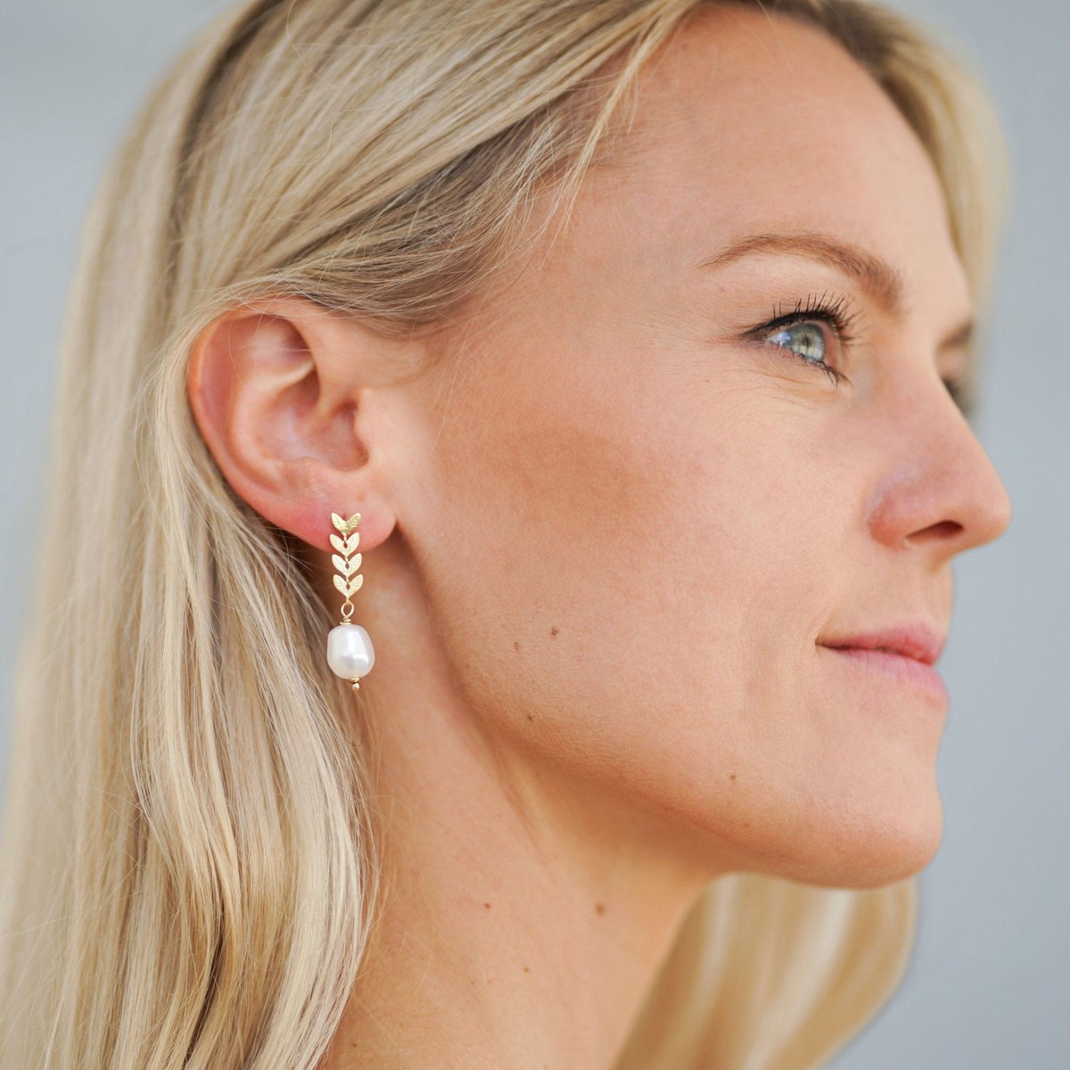 Earrings Greece, stainless steel, gold plated, artificial pearls