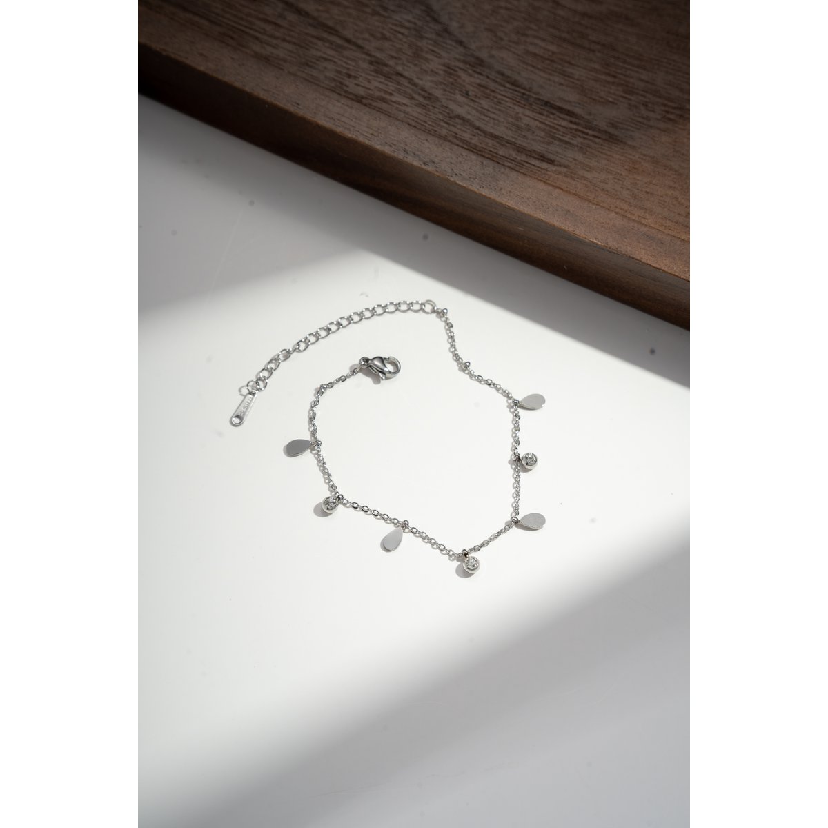 Fijne armband in pampilles en strass