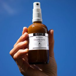 myrto Bio Finisher Glossing Gel - hair gel for heat protection and shine