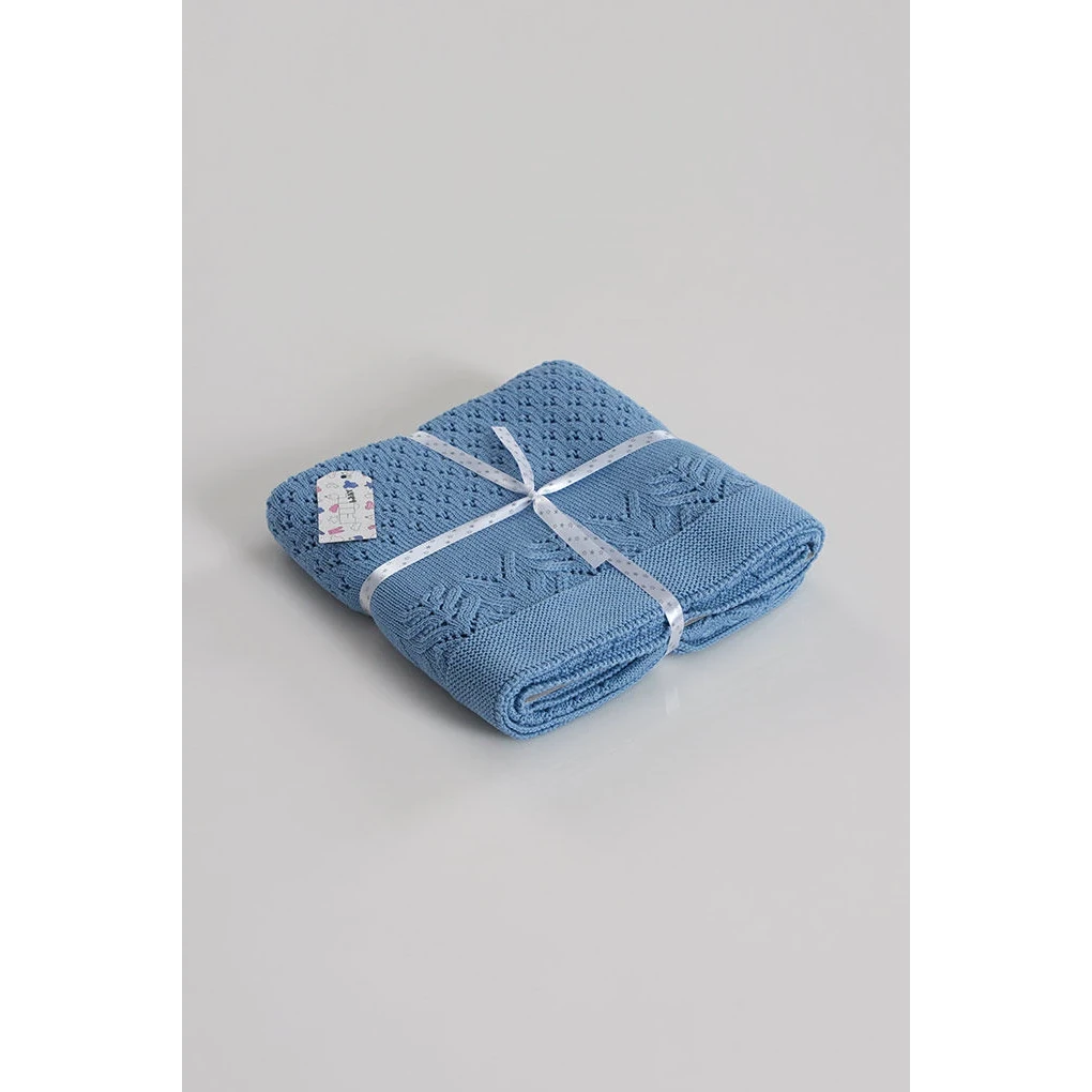 Coperta estiva per bebè in maglia, punto traforato